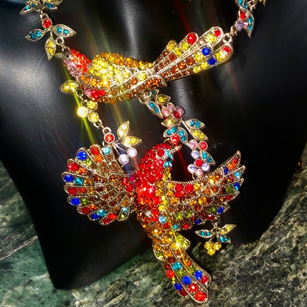 Heidi Daus “ Mary Poppins Come fly with Me” Bird Necklace and Earring Set - Picture 4 of 10